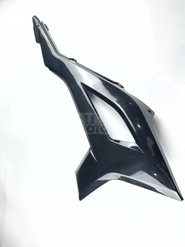 Обтекатель бака правый Avantis A5 New Обтекатель бака правый Avantis A5 New
