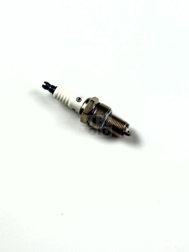 Свеча зажигания 4T BP6ES JUST DRIVE Свеча зажигания 4T BP6ES JUST DRIVE
